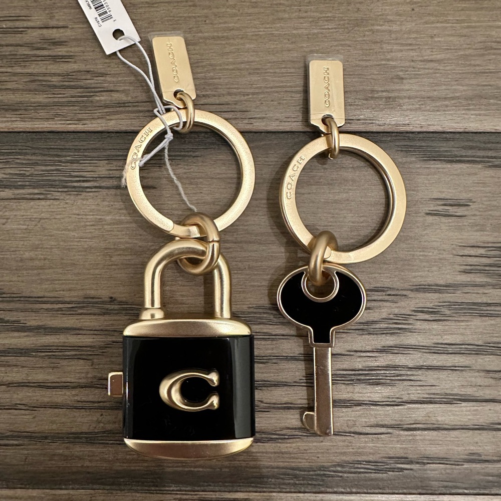 COACH LOCK AND KEY COUPEL KEYCHAINS BAG CHARM C1679 NWT